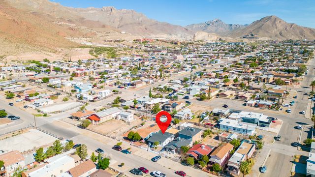 2721 SACRAMENTO Avenue, El Paso, TX 79930