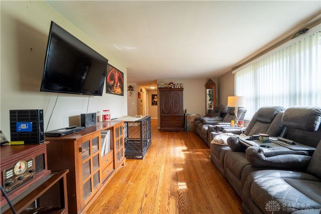 2541 Derr Road, Springfield, OH 45503