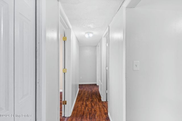 174 W Joyce Ln, Brooks, KY 40109