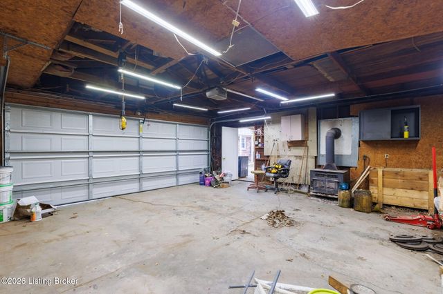 174 W Joyce Ln, Brooks, KY 40109