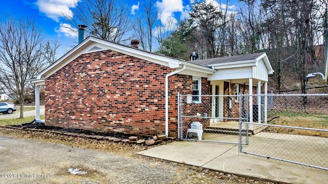 174 W Joyce Ln, Brooks, KY 40109