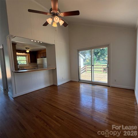 1627 Paddock Circle, Charlotte, NC 28209