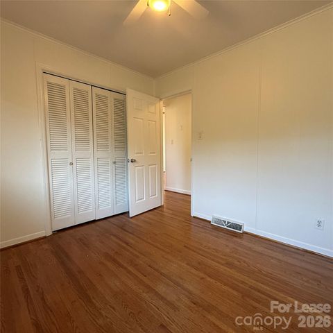 1627 Paddock Circle, Charlotte, NC 28209