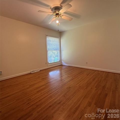1627 Paddock Circle, Charlotte, NC 28209