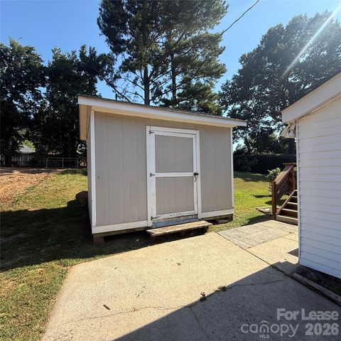1627 Paddock Circle, Charlotte, NC 28209