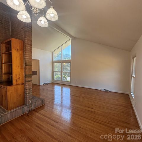 1627 Paddock Circle, Charlotte, NC 28209