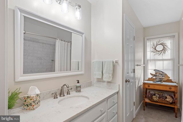 72 GAINSBOROUGH DR, Lewes, DE 19958