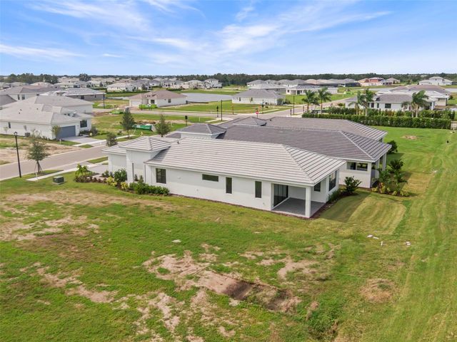 18340 ROCKPORT PLACE, Lakewood Ranch, FL 34211