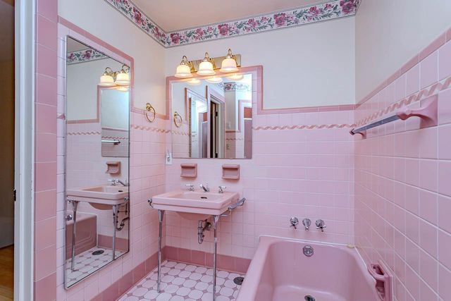 711 N 10TH STREET, Wausau, WI 54403