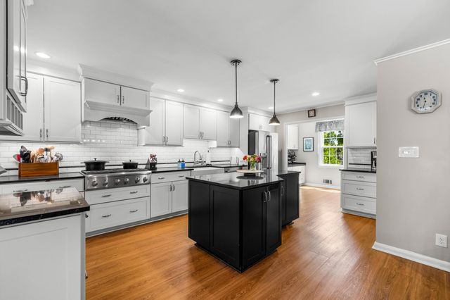 8208 THORNTON RD, Towson, MD 21204