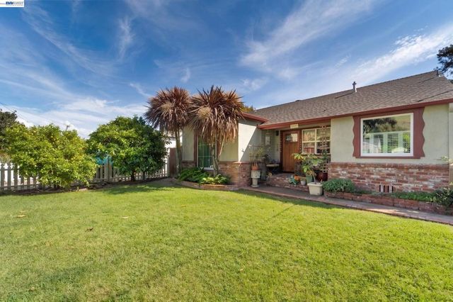 37955 2nd St, Fremont, CA 94536
