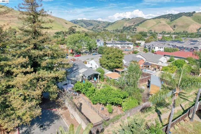 37955 2nd St, Fremont, CA 94536