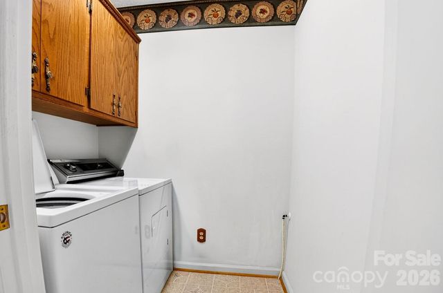 703 Independence Trail, Morganton, NC 28655