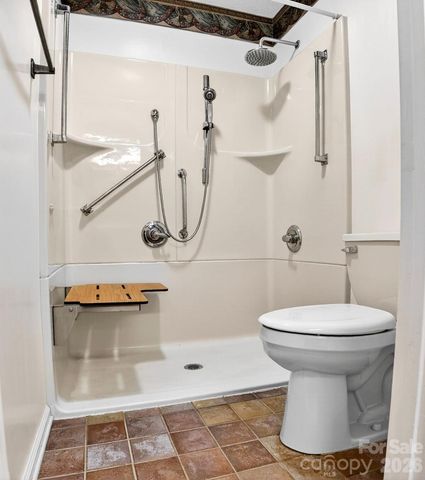 703 Independence Trail, Morganton, NC 28655