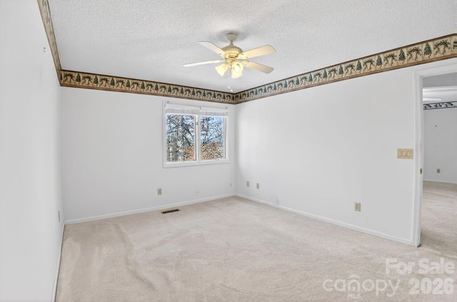 703 Independence Trail, Morganton, NC 28655