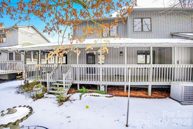 703 Independence Trail, Morganton, NC 28655