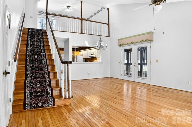 703 Independence Trail, Morganton, NC 28655