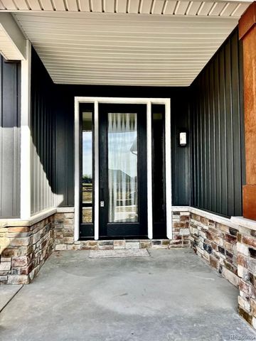 5382 Spring Meadows Way Drive, Fenton Charter Township, MI 48451