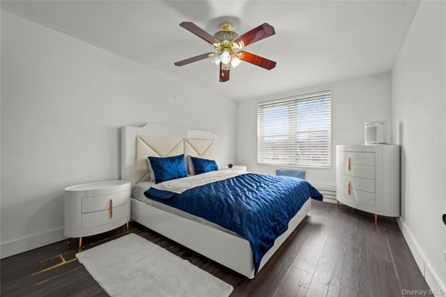 800 Cortelyou Road 3E, Brooklyn, NY 11218