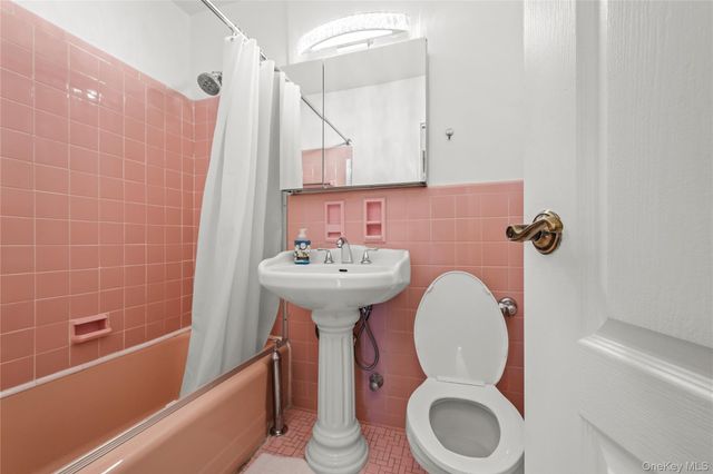 800 Cortelyou Road 3E, Brooklyn, NY 11218