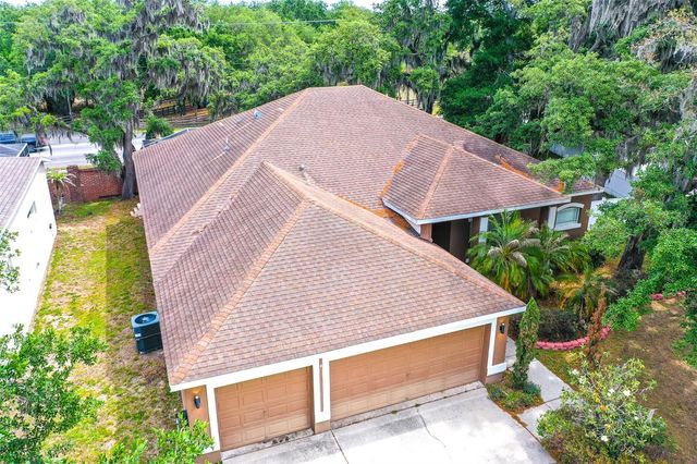 2539 CENTENNIAL FALCON DRIVE, Valrico, FL 33596