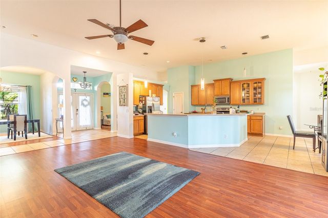 2539 CENTENNIAL FALCON DRIVE, Valrico, FL 33596