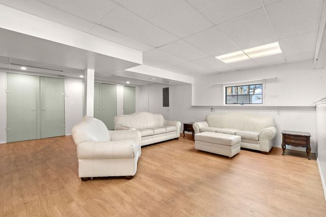 9027 N 100 E, Lake Village, IN 46349