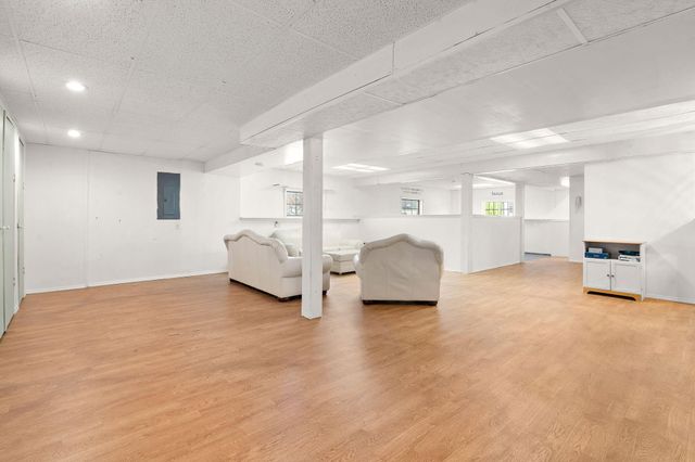 9027 N 100 E, Lake Village, IN 46349