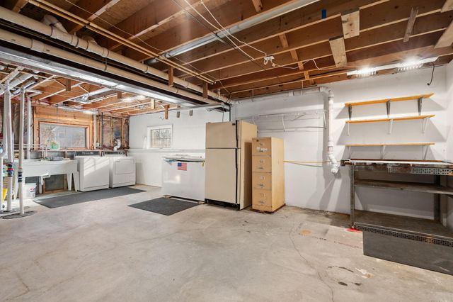 9027 N 100 E, Lake Village, IN 46349