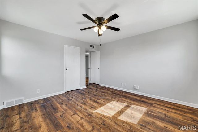 3 Delcrest Court 102, University City, MO 63124