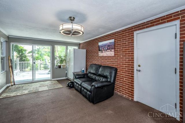 8188 Columbia Road, Maineville, OH 45039