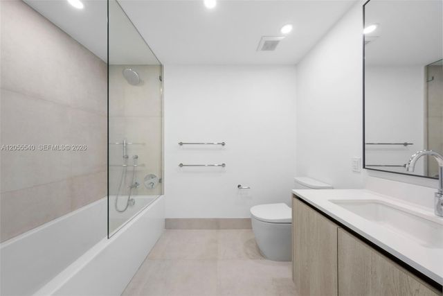 9201 E Bay Harbor Drive 302, Bay Harbor Islands, FL 33154