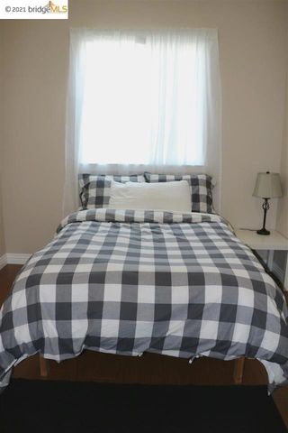 1616 International Boulevard, Oakland, CA 94606