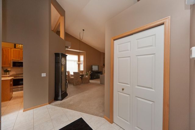 7013 Connelly Court, Savage, MN 55378
