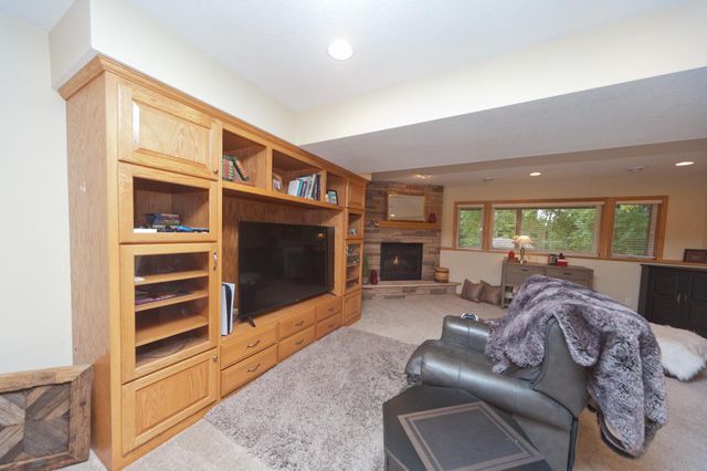 7013 Connelly Court, Savage, MN 55378