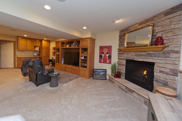 7013 Connelly Court, Savage, MN 55378