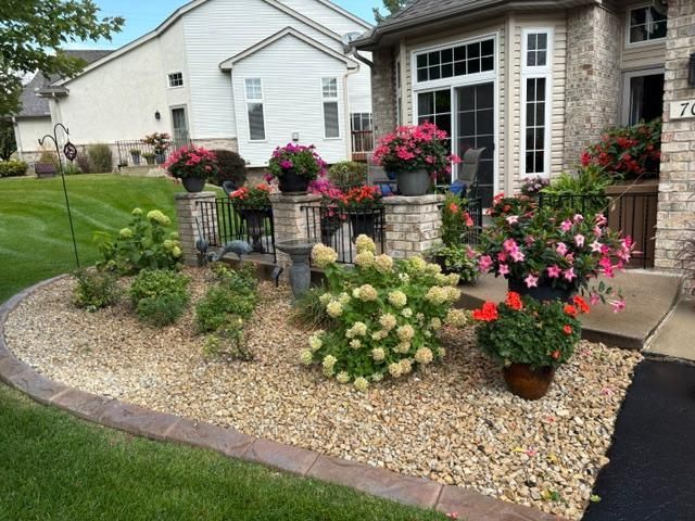 7013 Connelly Court, Savage, MN 55378