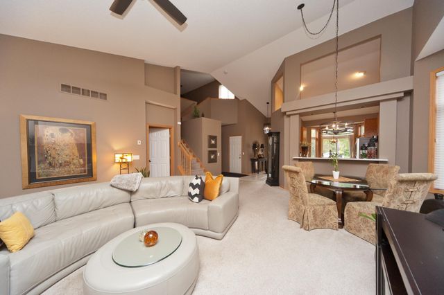 7013 Connelly Court, Savage, MN 55378
