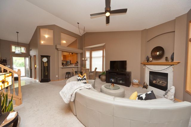 7013 Connelly Court, Savage, MN 55378