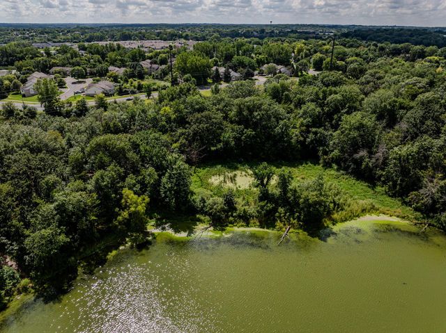 7013 Connelly Court, Savage, MN 55378