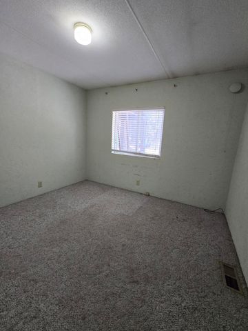 51924 Mowich Lane, La Pine, OR 97739