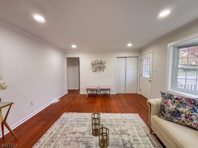 62 Weston Ave 2 Duchamp, Chatham Boro, NJ 07928