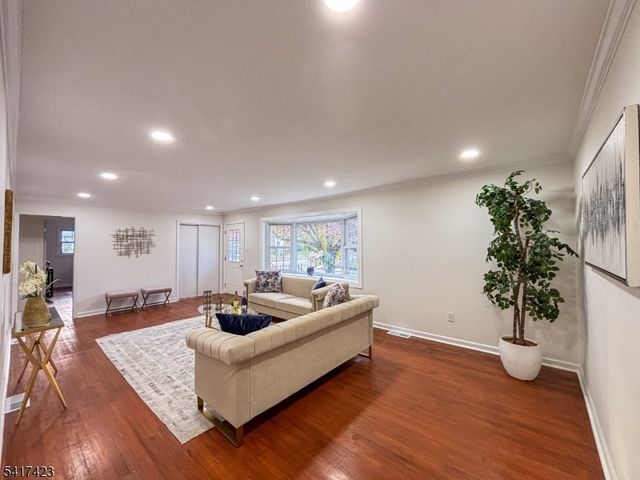 62 Weston Ave 2 Duchamp, Chatham Boro, NJ 07928