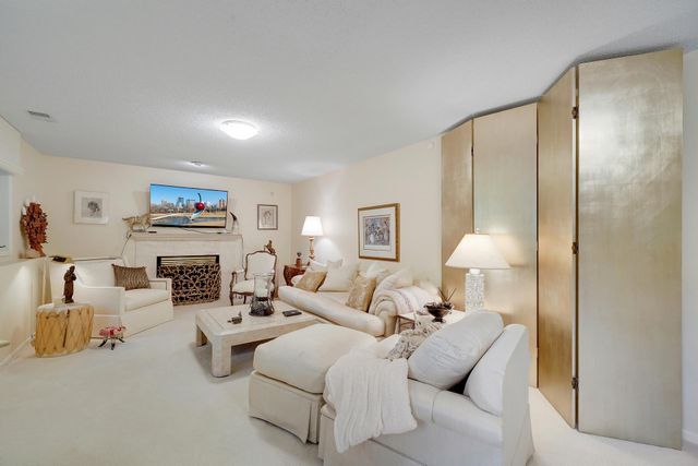 4125 Empire Lane N, Plymouth, MN 55446