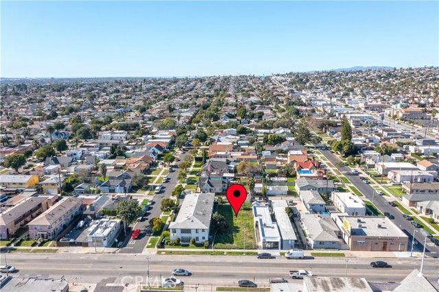 5869 West, Los Angeles, CA 90043