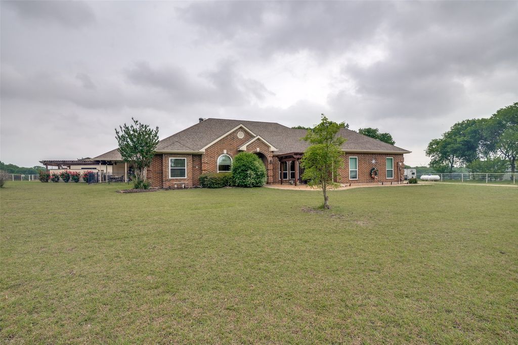 11515 County Road 483, Lavon, TX 75166