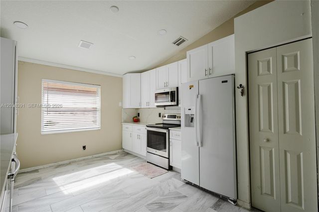 7577 Caprio Drive, Boynton Beach, FL 33472