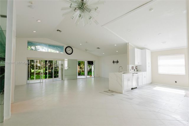 7577 Caprio Drive, Boynton Beach, FL 33472