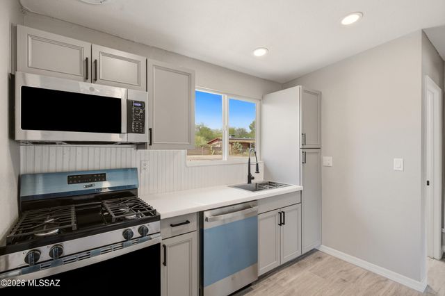 2876-2882 N Edith Boulevard, Tucson, AZ 85716