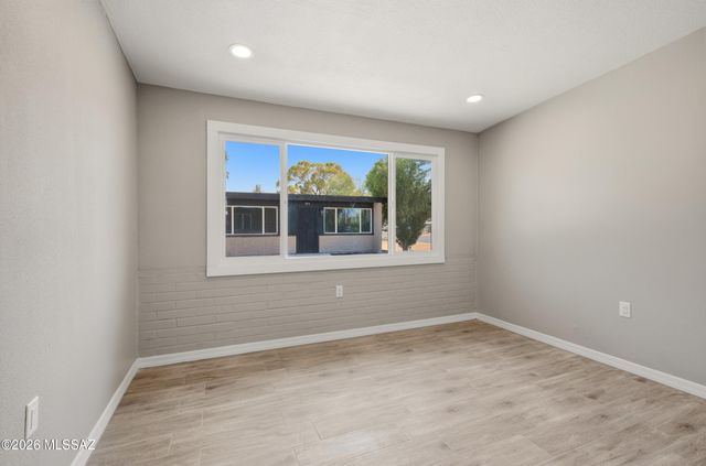 2876-2882 N Edith Boulevard, Tucson, AZ 85716
